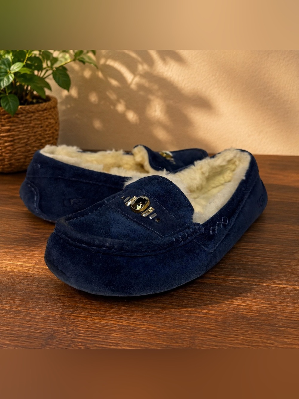 UGG Ansley Bling Swarovski Crystals Navy Sheepskin Shoes Slippers SZ 8